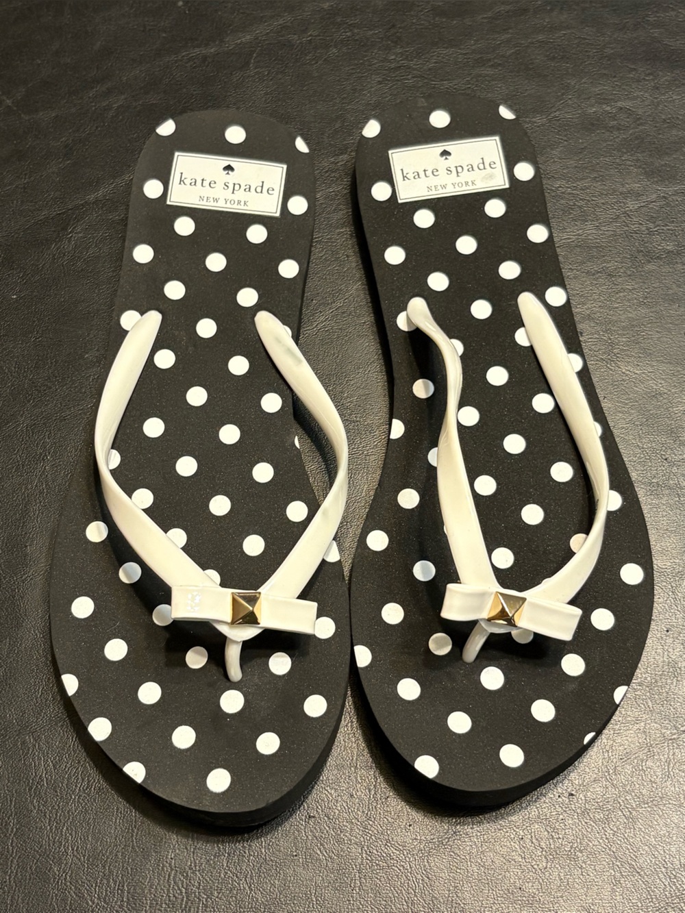 kate spade Black & White Polka Dot Bow Flip Flop Sandals NWOT